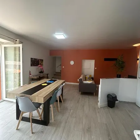 Maison Equipee, Terrasse Et Place Privee !